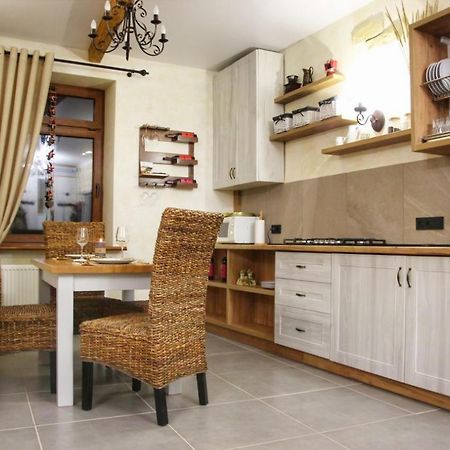 Гетьманські Палати , Старе Місто, 2 Спальні, Балкон-Тераса , 85 М Кв Camenița Exterior foto