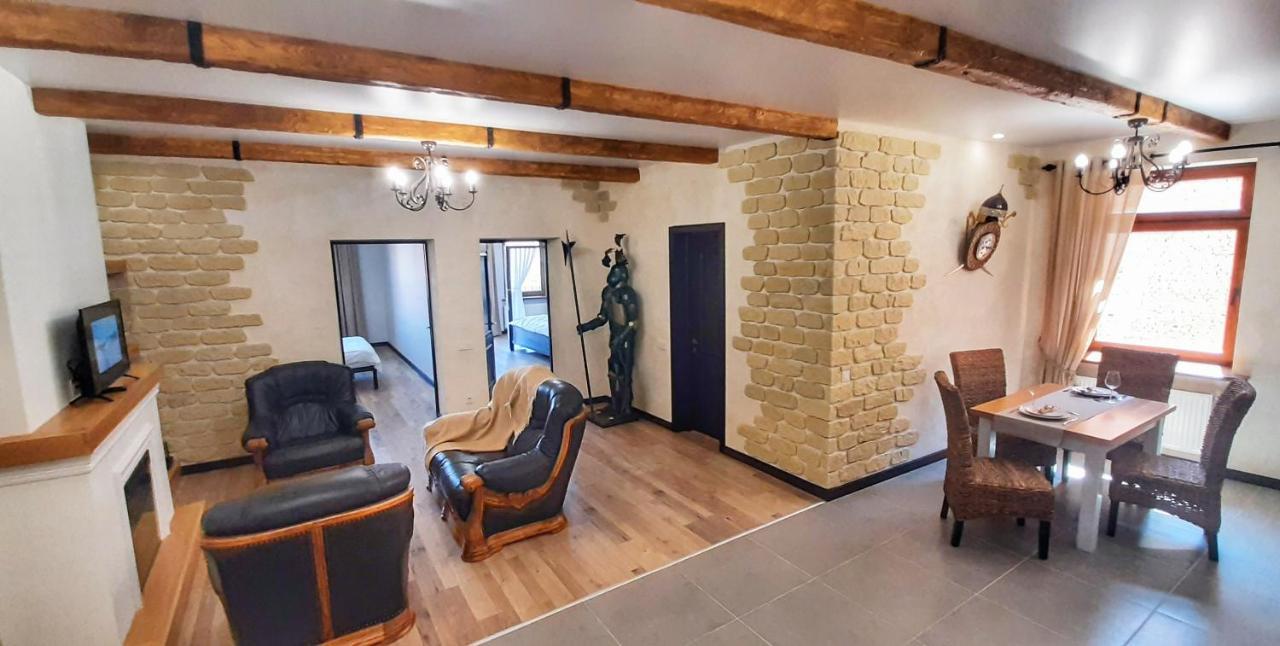 Гетьманські Палати , Старе Місто, 2 Спальні, Балкон-Тераса , 85 М Кв Camenița Exterior foto